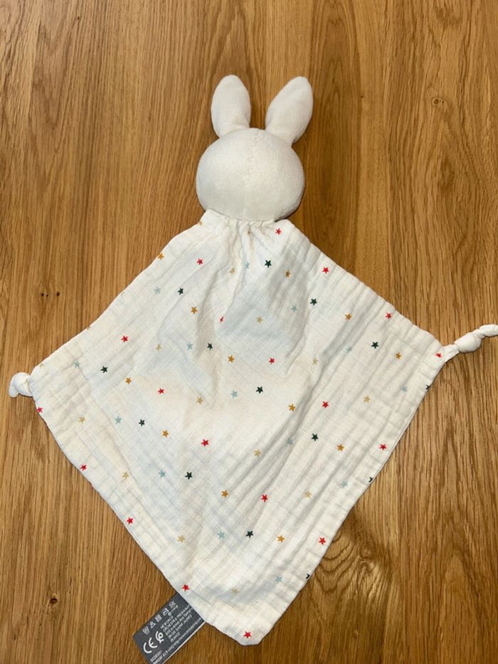 Doudou orchestra Prémaman lapins lange blanc étoilé rouge bleu marron 45cm - photo numéro 4