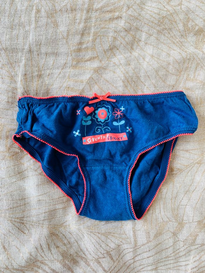 Lot de 4 culottes printanières en très bon état - photo numéro 3