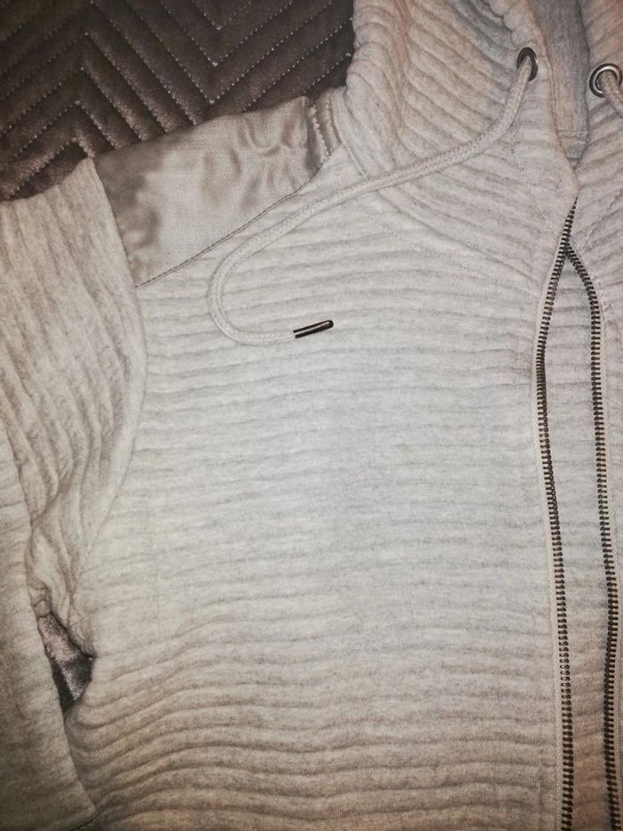 Sweat zippé à capuche esprit - photo numéro 2