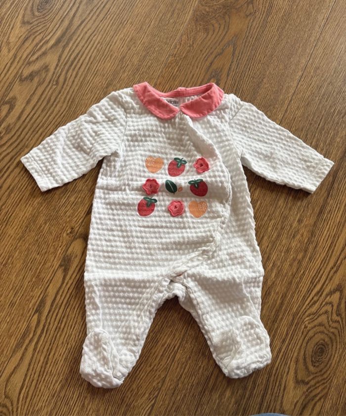 Lot de pyjamas 1 mois - photo numéro 10