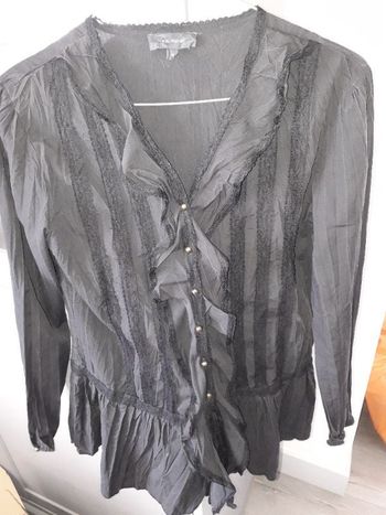 Chemise dentelle taille 40