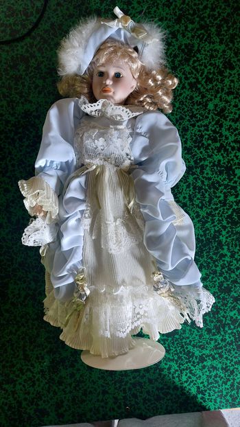 Poupées porcelaine