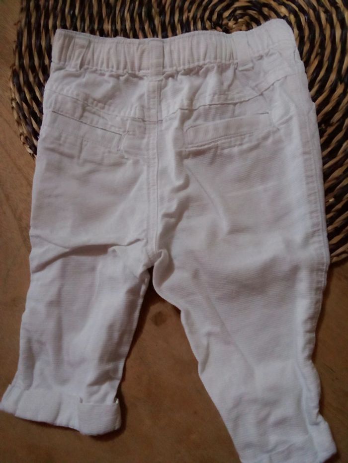 Pantalon blanc léger 3 mois - photo numéro 3