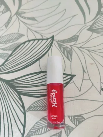 Merci handy lip oil 003 5ml valeur 12€ à utiliser 6 mois après ouverture