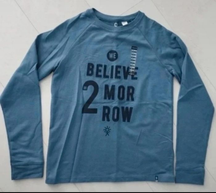 Tee shirt/ sweat