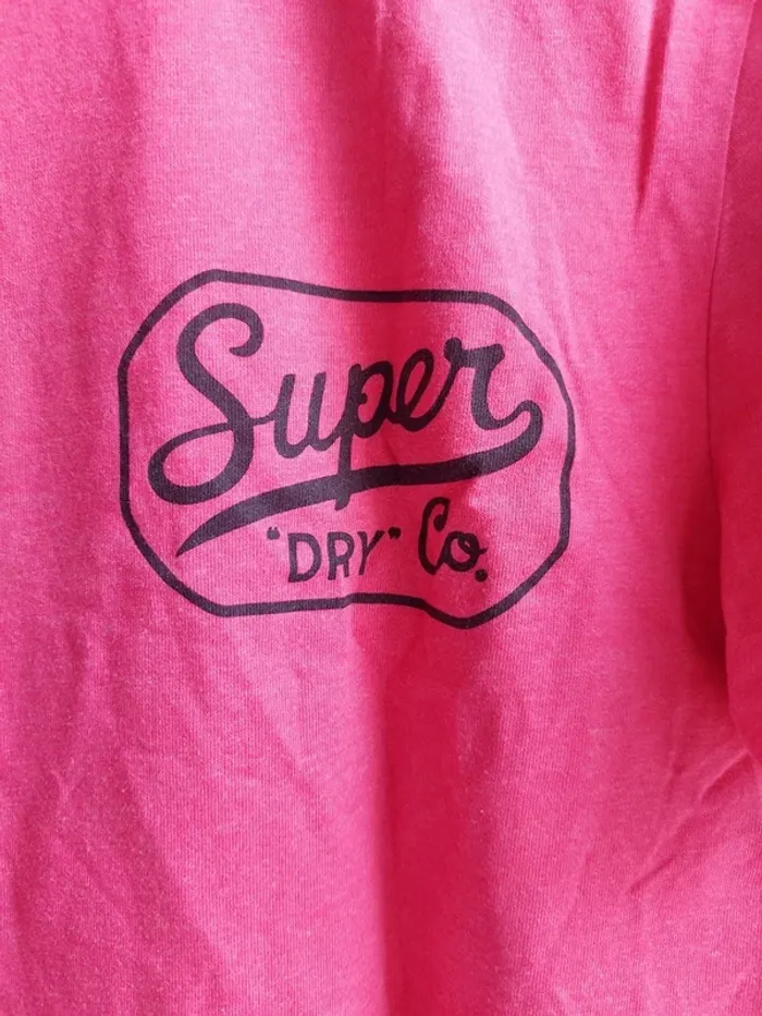 T-shirt Superdry – M – Fuchsia – État : Excellent - photo numéro 2