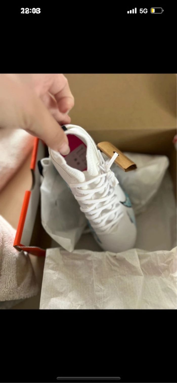 Crampon enfant Nike avec lacets - photo numéro 4