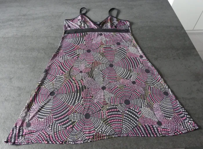 Robe Jennyfer taille L - photo numéro 3