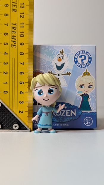 [Funko] Mystery mini's Frozen/Young Elsa hang up 1/12