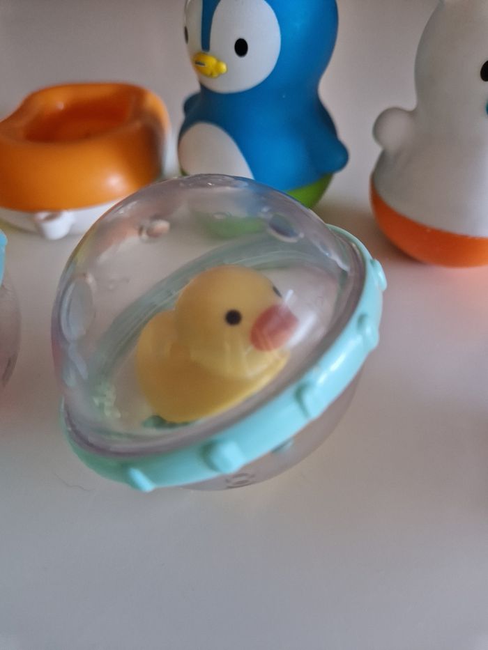 Lot de jouets pour le bain de bébé - photo numéro 5