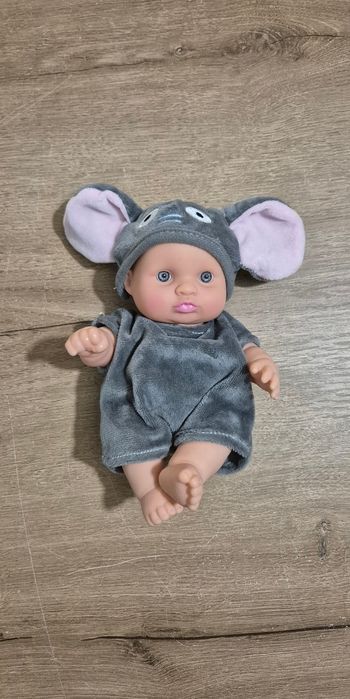 Poupon en costume éléphant