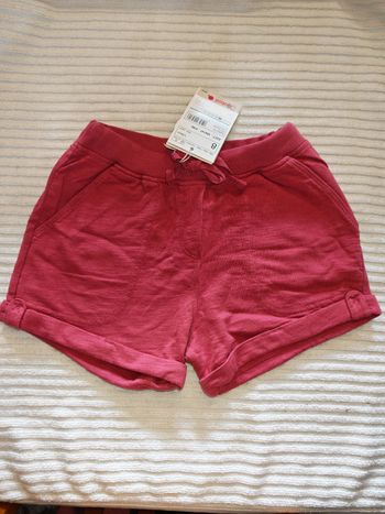 Short boboli 8 ans neuf 