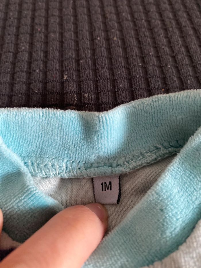 Pyjama 1 mois - photo numéro 3