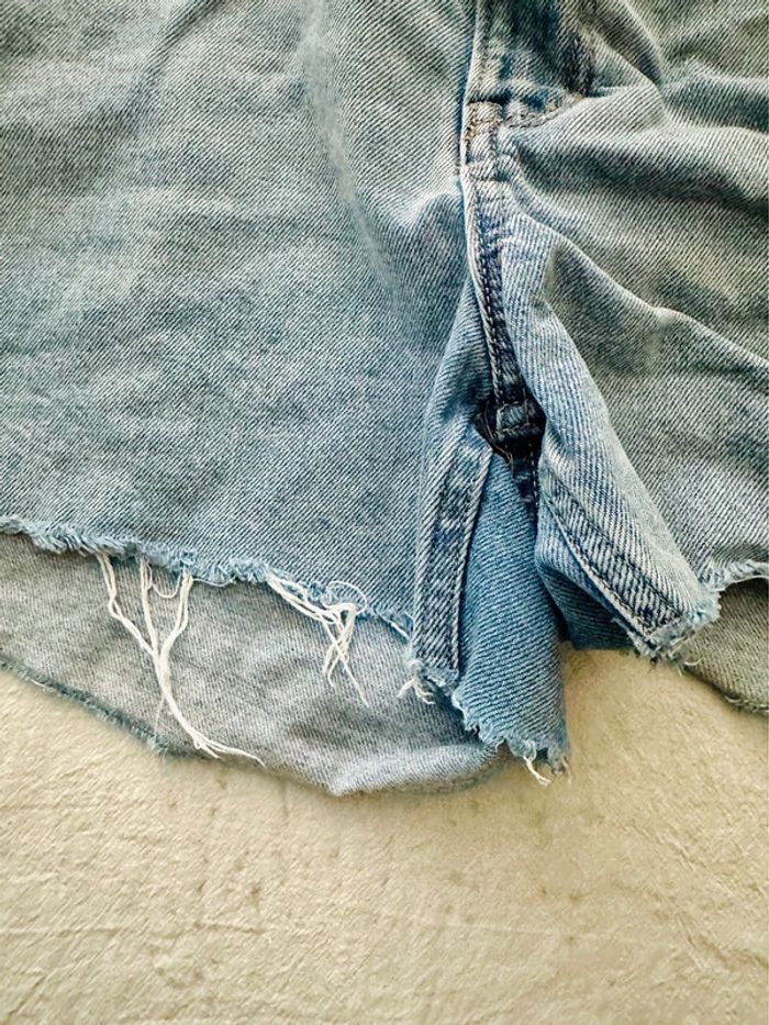 Short en jean H&M T44 - photo numéro 3
