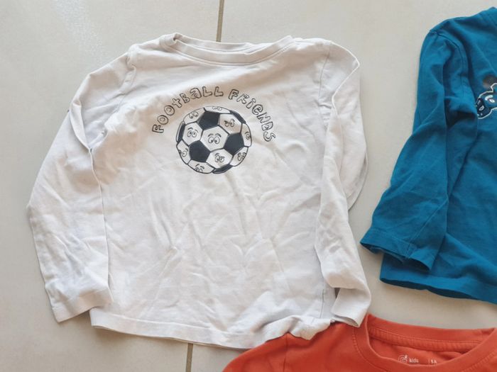 3 t-shirts manche longue 5 ans n°3 - photo numéro 2
