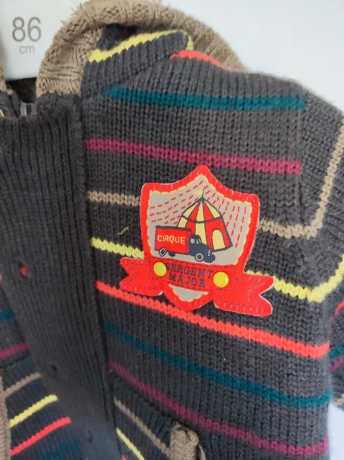 Veste avec zip 6 mois - photo numéro 2