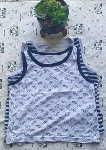 Lot de débardeurs taille 4/5 ans