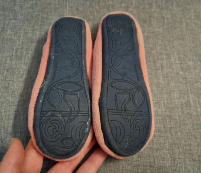 Pantoufles dim - photo numéro 2