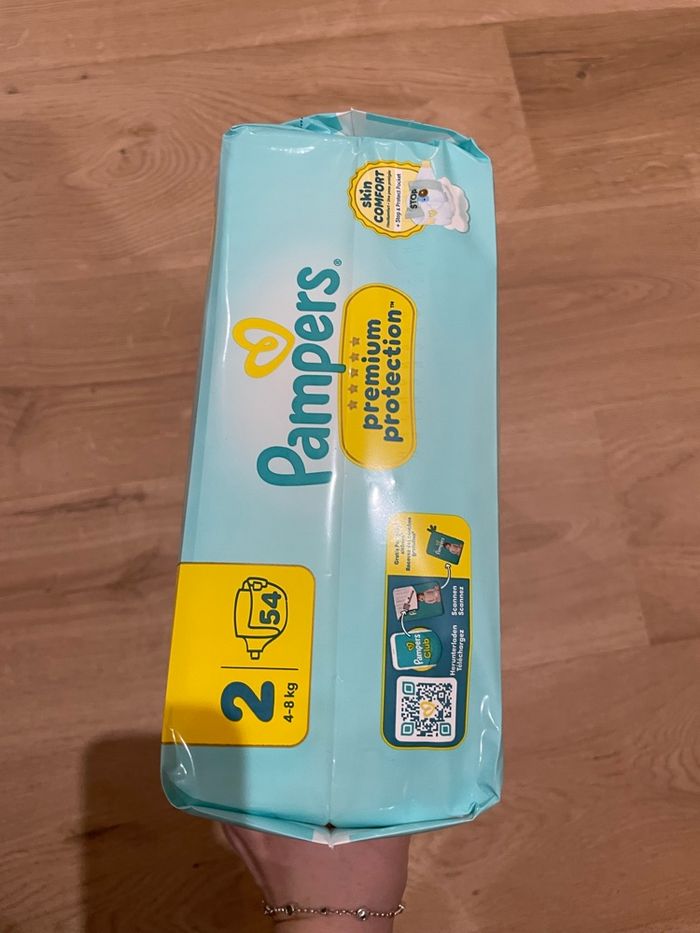 Couche Pampers taille 2 neuf - photo numéro 2