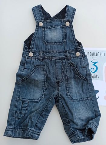 Salopette 3 mois.