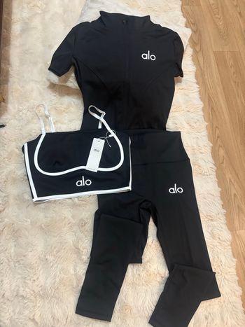 Ensemble de sport 3 pièce alo yoga 