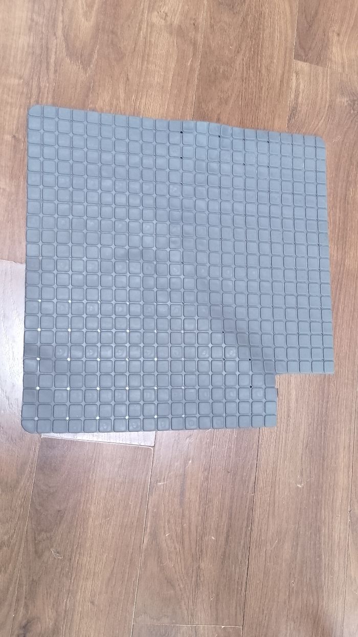 Tapis à ventouse pour bac de douche - photo numéro 1