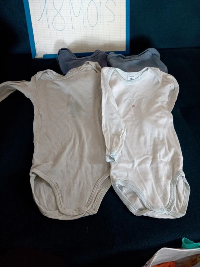 Lot 9 bodys bébé 18mois - photo numéro 5