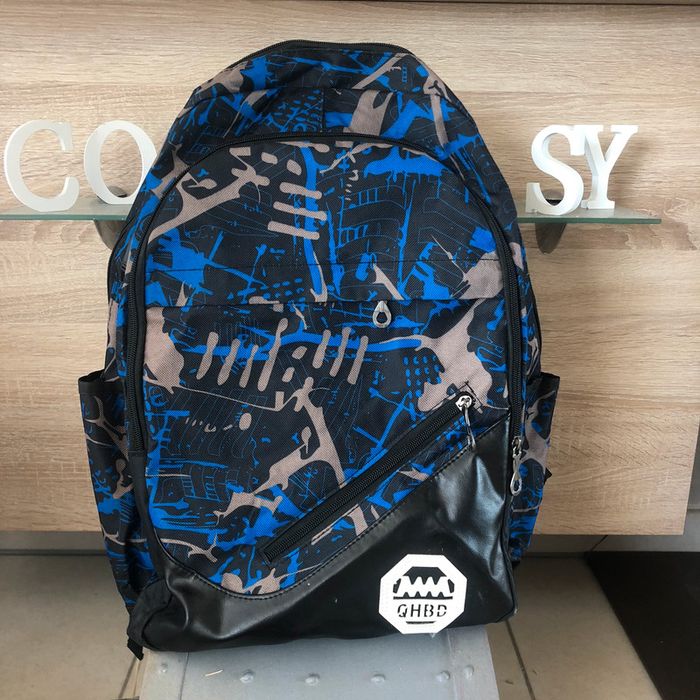 Sac à dos avec emplacement chargeur et sa saccoche