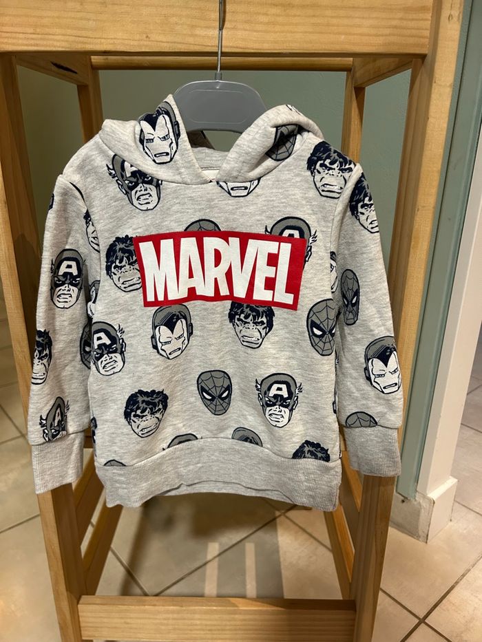 Sweat à capuche Marvel