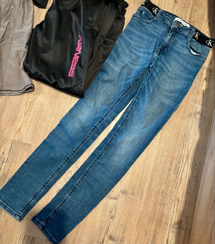 Lot vêtements fille 12 ans - photo numéro 2