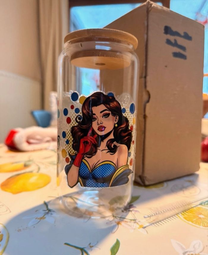 Gourde en verre bambou Pin-up pop art + brosse - photo numéro 3