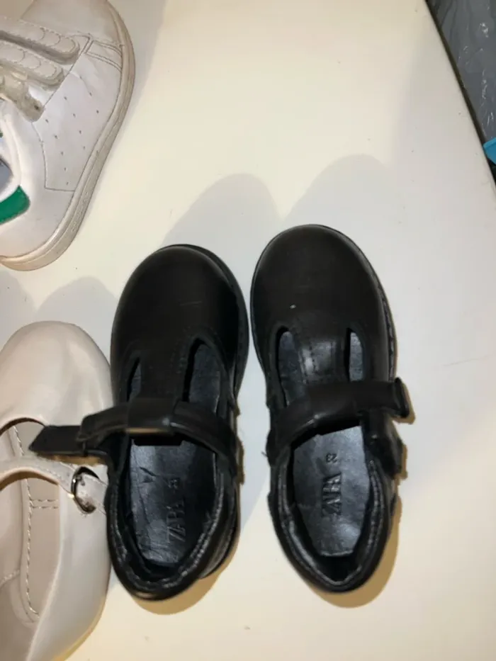 Lot chaussures taille 23 fille tres bonne etat - photo numéro 2