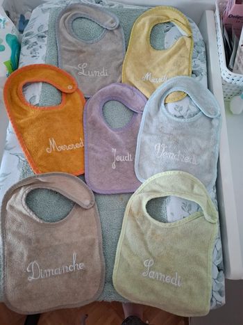 Lot de 7 Bavoirs