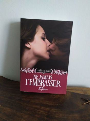 Livre "Ne jamais t'embrasser"