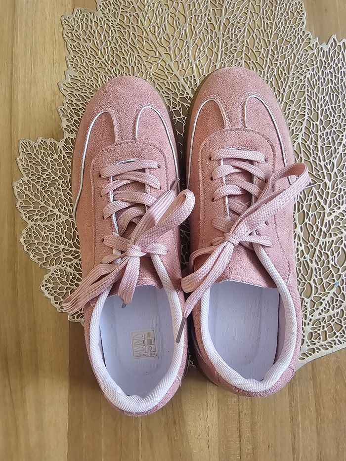 Baskets rose neuve T40 - photo numéro 4