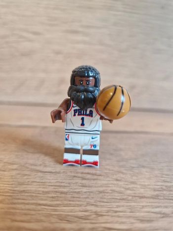 Figurine type lego Joueur de Basket Harden