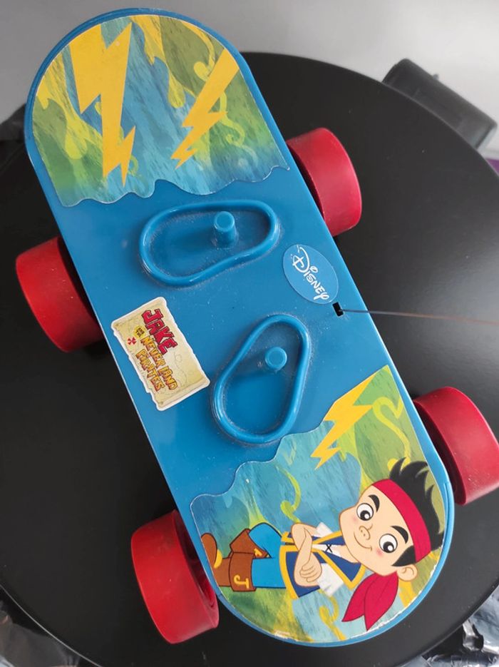 Skateboard télécommandé - photo numéro 3
