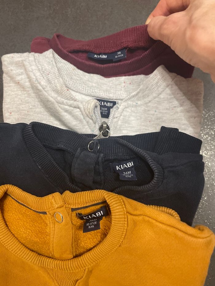 Lot de 3 pulls + 1 gilet Kiabi garçon 3 ans - photo numéro 2
