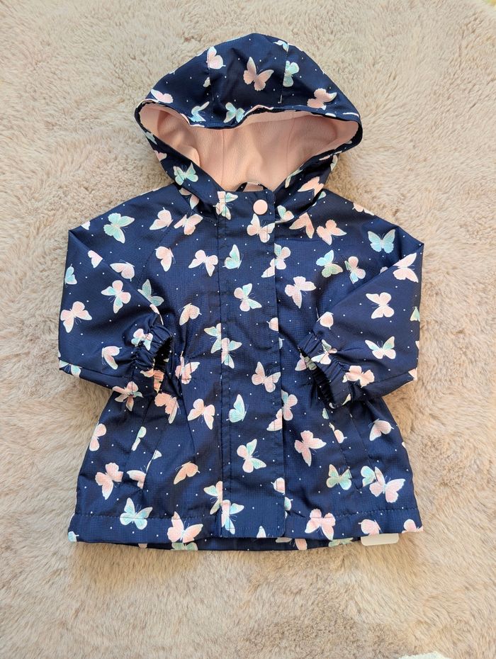Imperméable fille 3-6 mois Primark – bleu marine papillons pastel – doublé polaire – excellent état