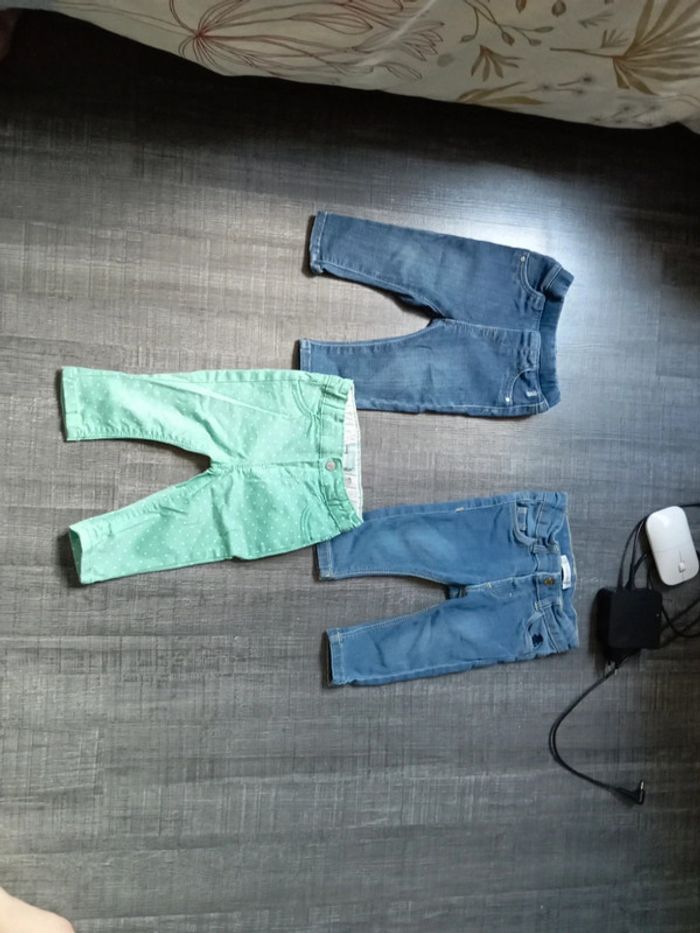 Lot de 3 pantalons : 1 jean 1 jegging et 1 toile épaisse