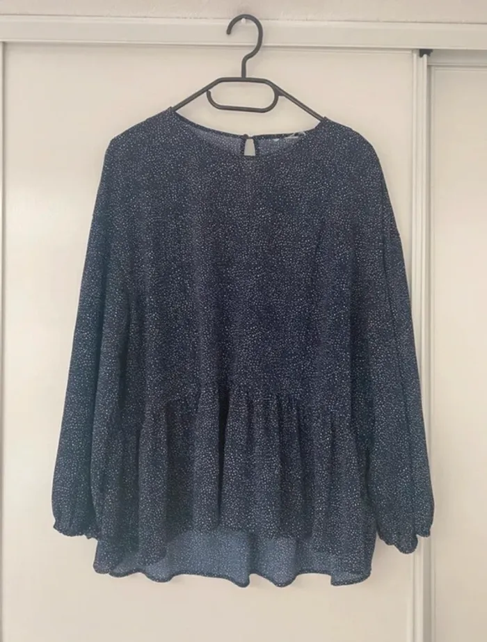 Haut péplum manches 3/4 taille XL