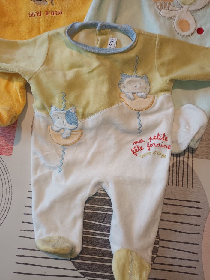 Lot 3 pyjamas Sucre d'orge Taille 1 mois - photo numéro 2