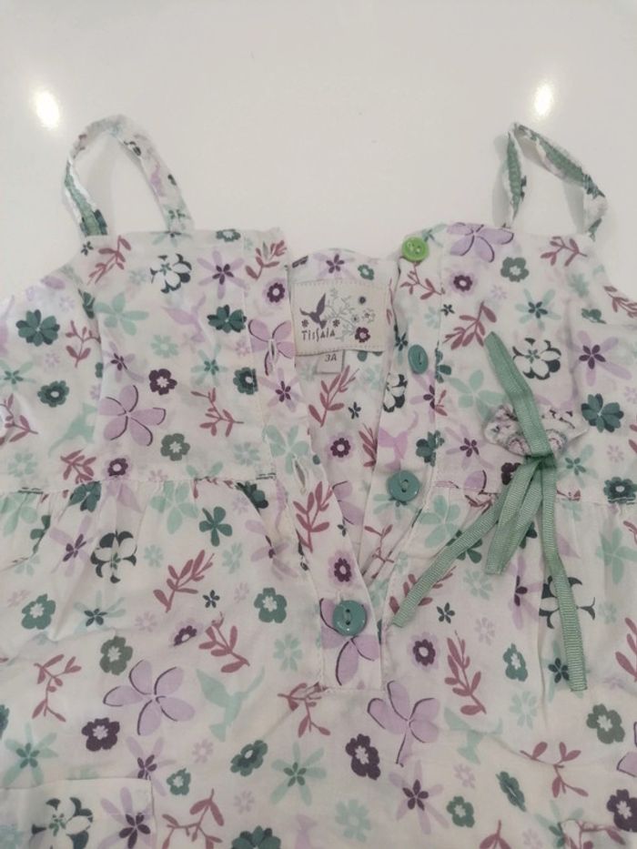 Robe à fleurs T 3 ans 👧🏻 - photo numéro 3