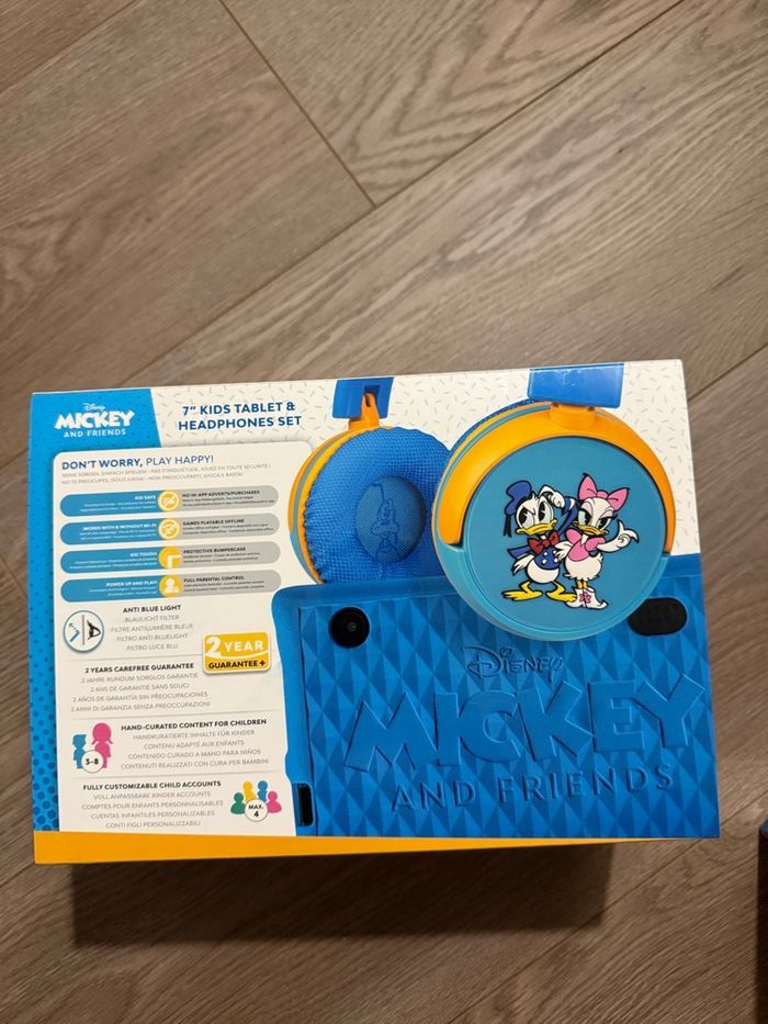 Tablette Mickey avec casque et coque de protection - photo numéro 2
