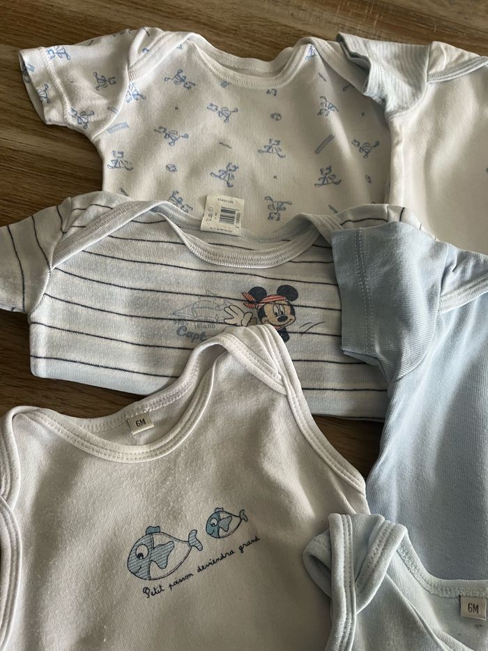 Lot bodies 6 mois manches courtes - photo numéro 2