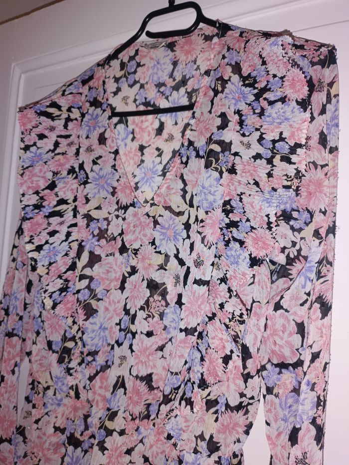 Chemisier fleurie neuf - photo numéro 4