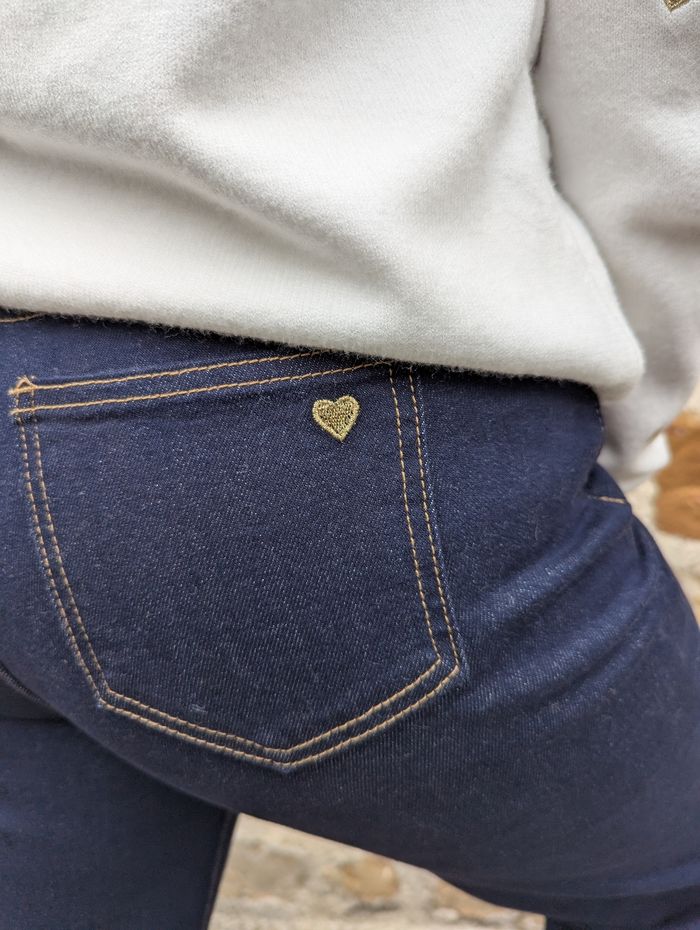 Jean large Québec bleu foncé brut
Taille 36 - photo numéro 5