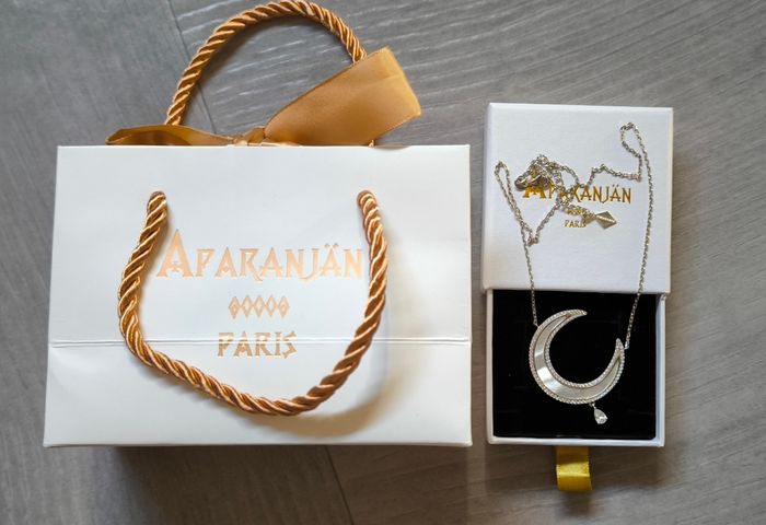 Collier grand croissant de lune nacre neuf - photo numéro 2