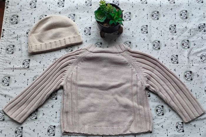 Pull Mickey avec bonnet taille 24 mois/2 ans - photo numéro 3