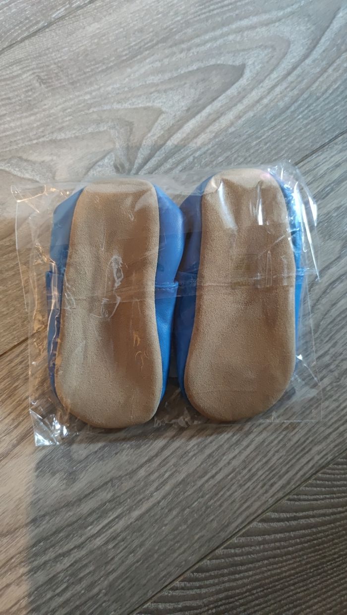 Chaussons souples en cuir bibalou 3 - 4 ans correspond à du 26/27 - photo numéro 2